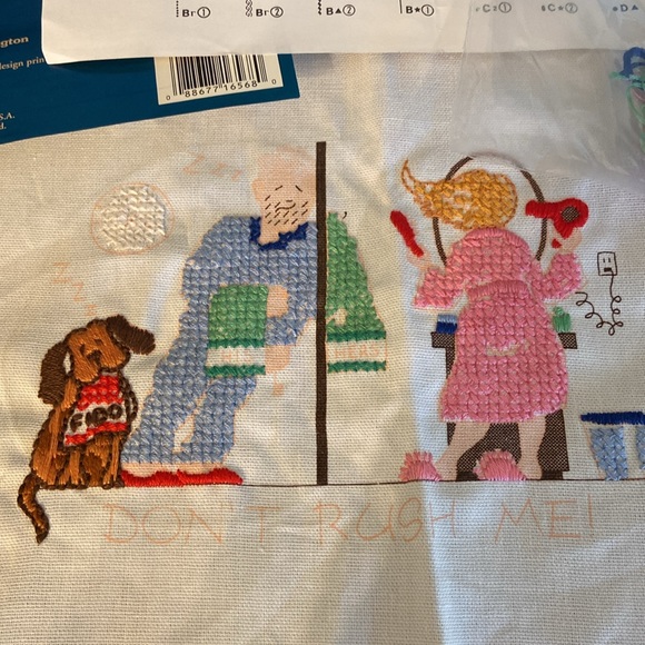 Vintage Stamped Cross Stitch Kit - Bathroom, Dressing Room: Don’t Rush Me! - Picture 4 of 7